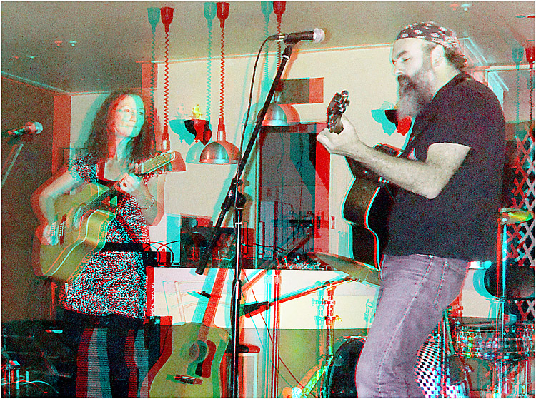 Sarita and Paul'at Original Artists on Stage '11. Digital 3-D Photography by Marc Dawson.