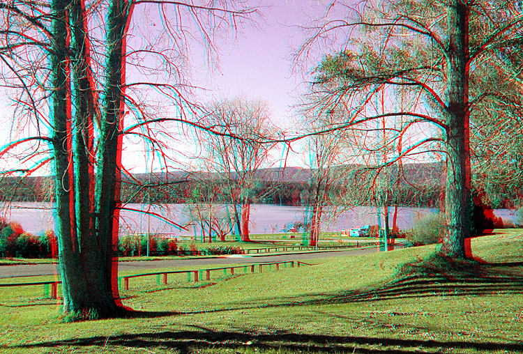 Mangakino, a summer destination. 3-D Photography by Mathew Grocott.