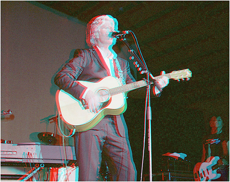 Tim Finn at his Hometown Te Awamutu Gig. 3-D Photography by Marc Dawson.